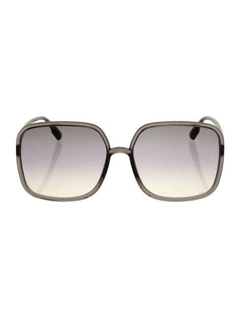 dior stellaire glasses.